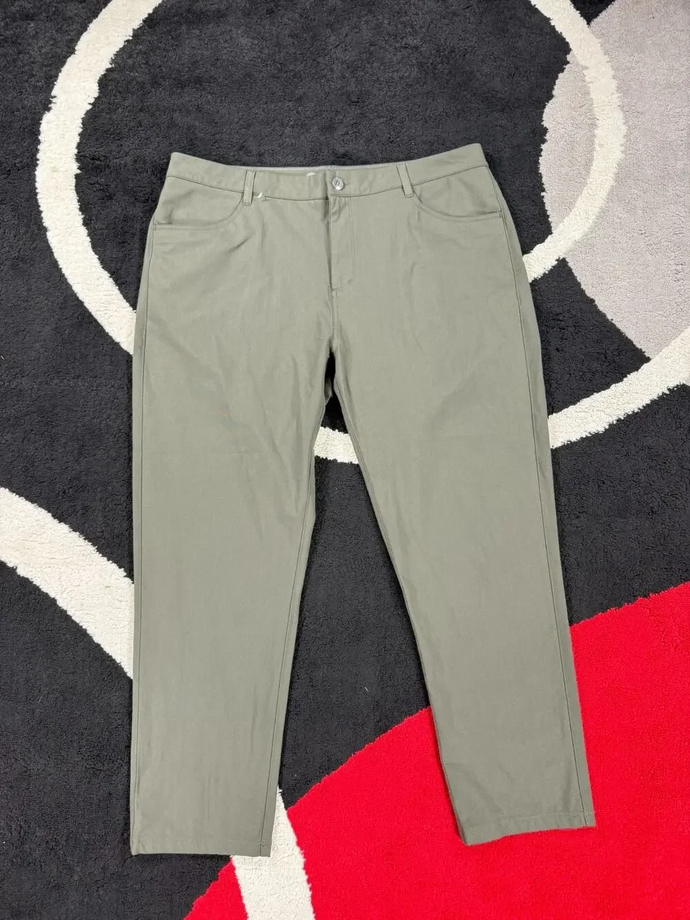 Vuori Pants Mens 38x28 Green Meta Stretch Performance Athletic Travel Golf